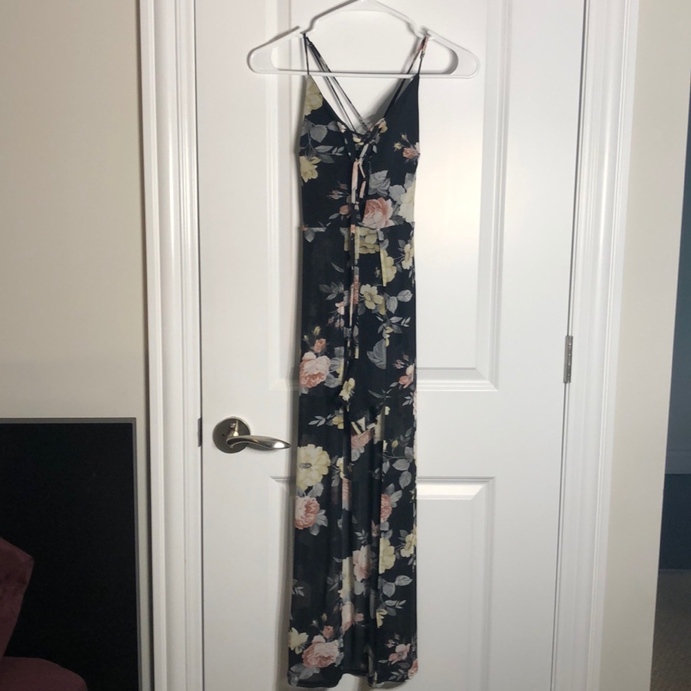 Black floral flowy romper NWT